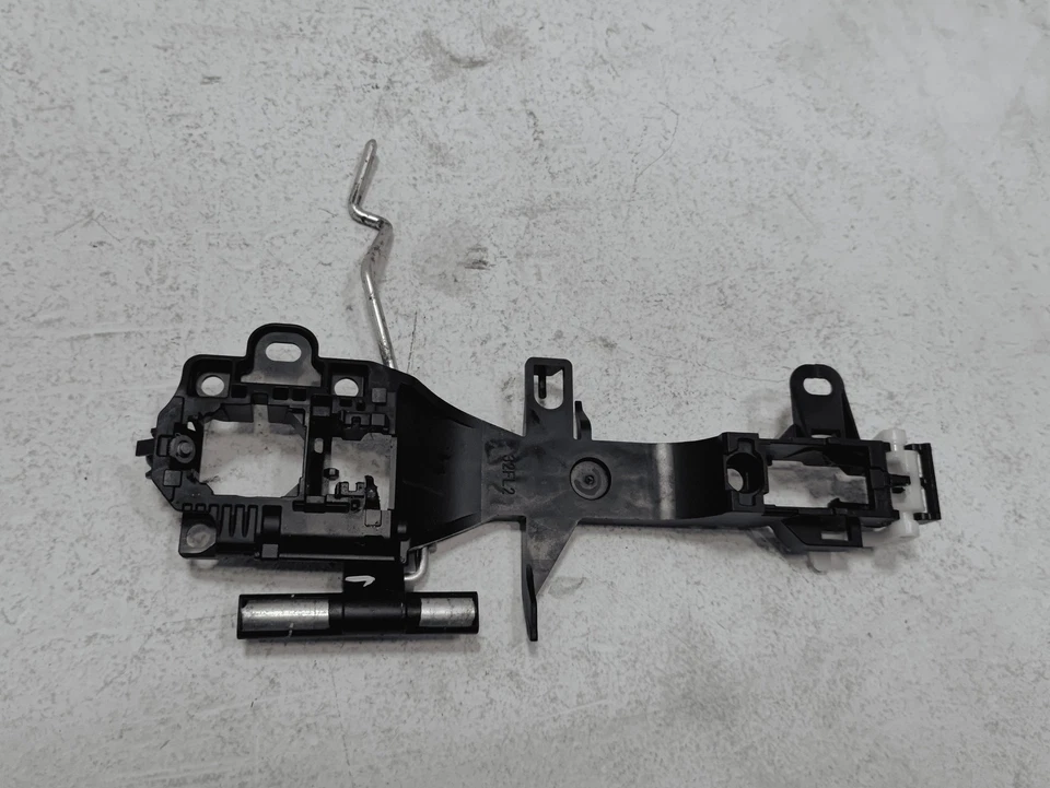 Toyota RAV4 2019-2025 puerta delantera izquierda lado del conductor manija exterior base OEM Foto 4 de 4