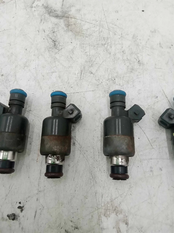 96-00 Chevrolet GMC 7,4 L V8 8 piezas usados OEM inyectores de combustible 17109596 Foto 4 de 4