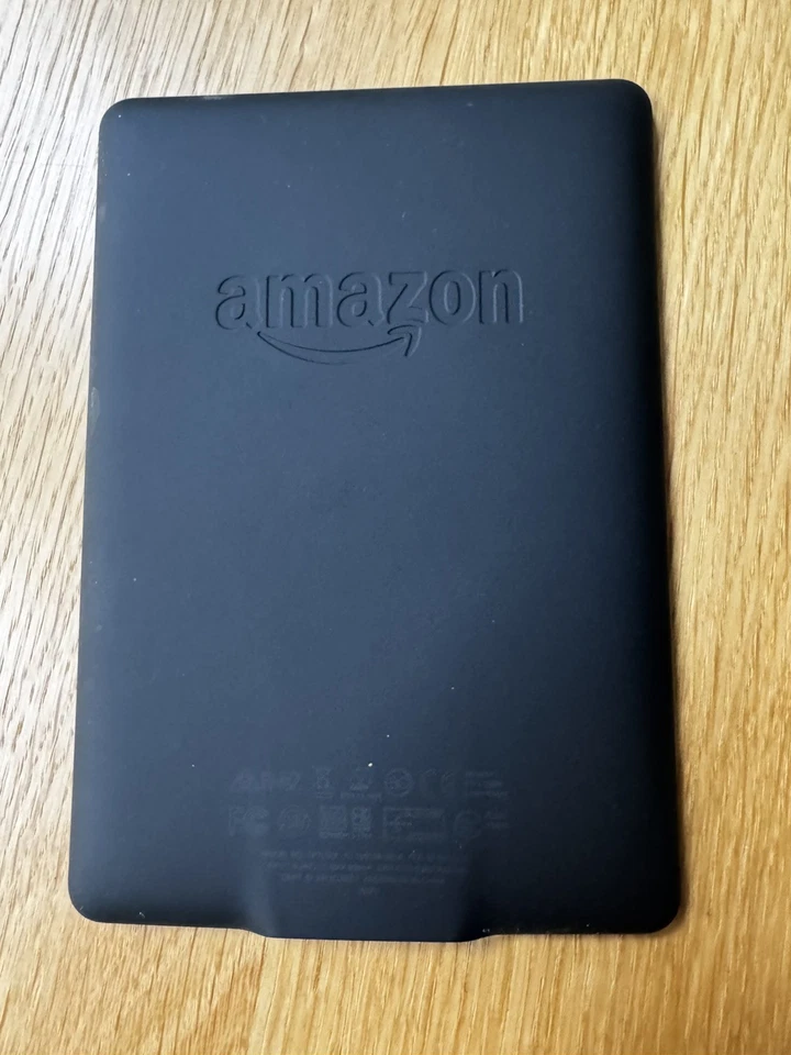 Amazon Kindle (7th Generation) 4GB Black,  TechGear pleather case. Bundle  - Image 3 of 4