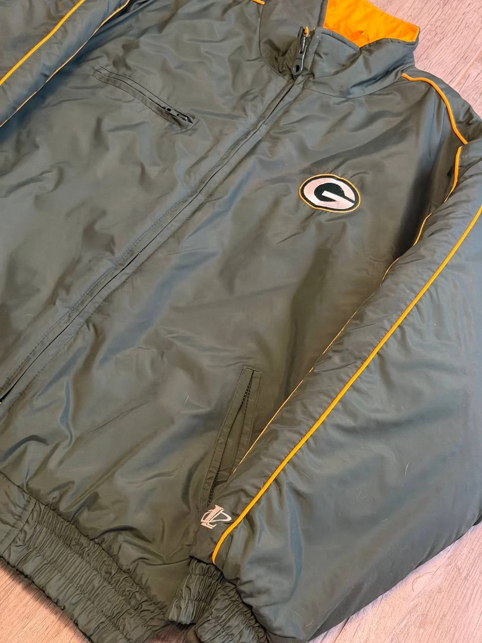 Vintage 90s Logo Athletic Green Bay Packers Puffer Jacket Mens Large NFL image 2