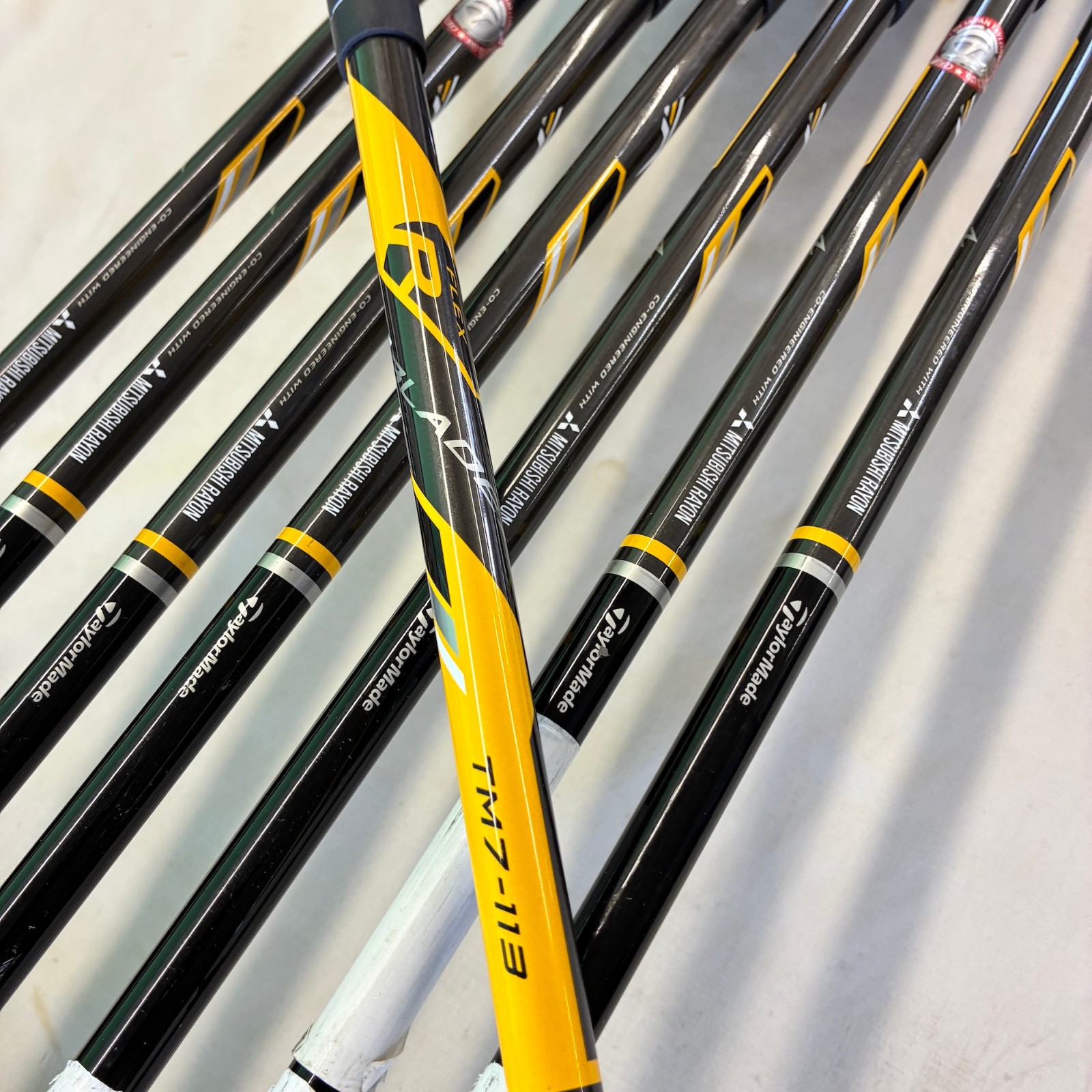 TaylorMade ROCKET BLADEZ Iron Set 5-Sw 8pcs Regular TM7-113 Graphite Shaft