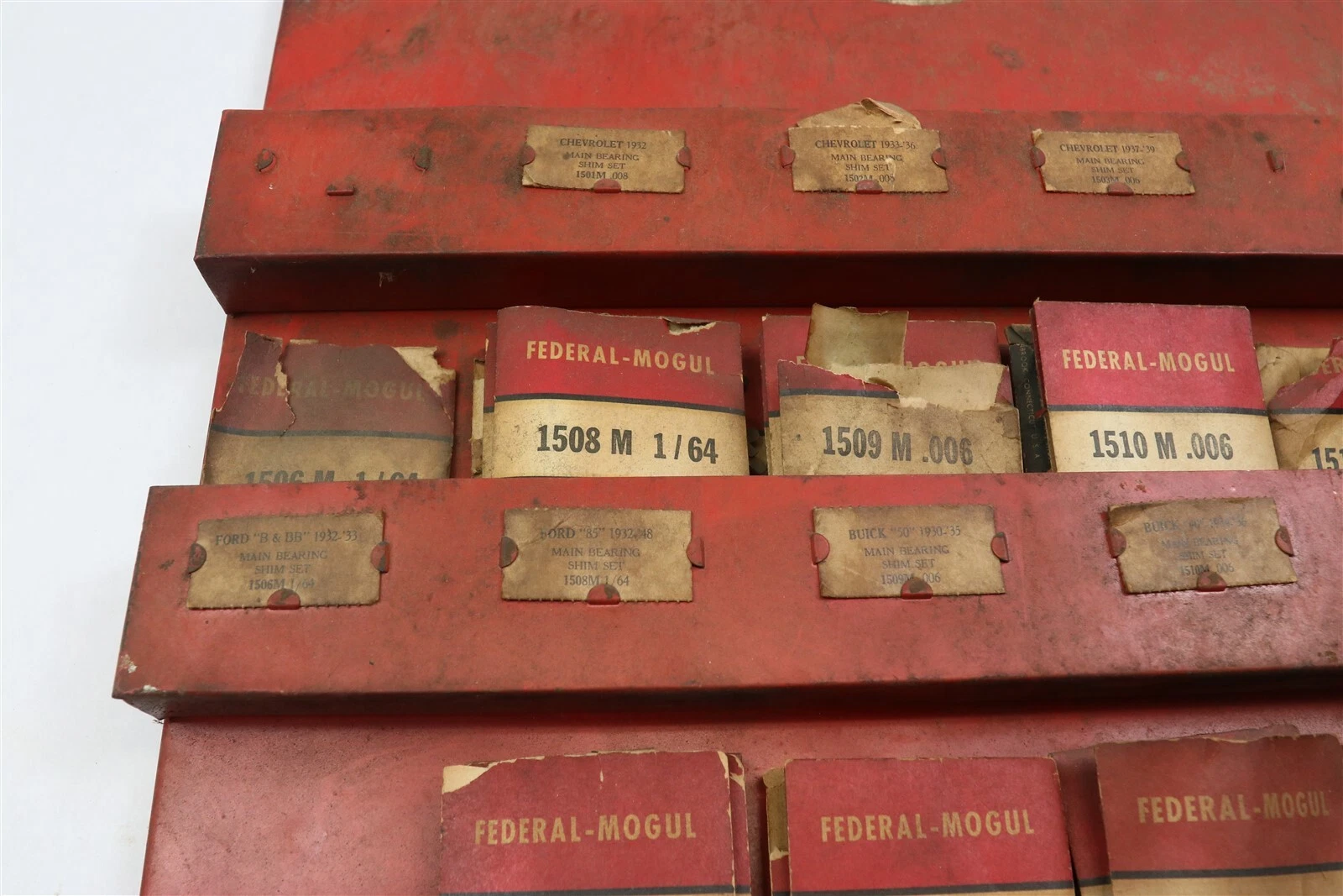 1920S-1950S VINTAGE FEDERAL-MOGUL ENGINE BEARNG SHIM DISPLAY CABINET & NOS PARTS - Picture 3 of 9