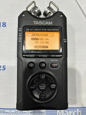 TASCAM DR-40 Linear PCM Digital Recorder