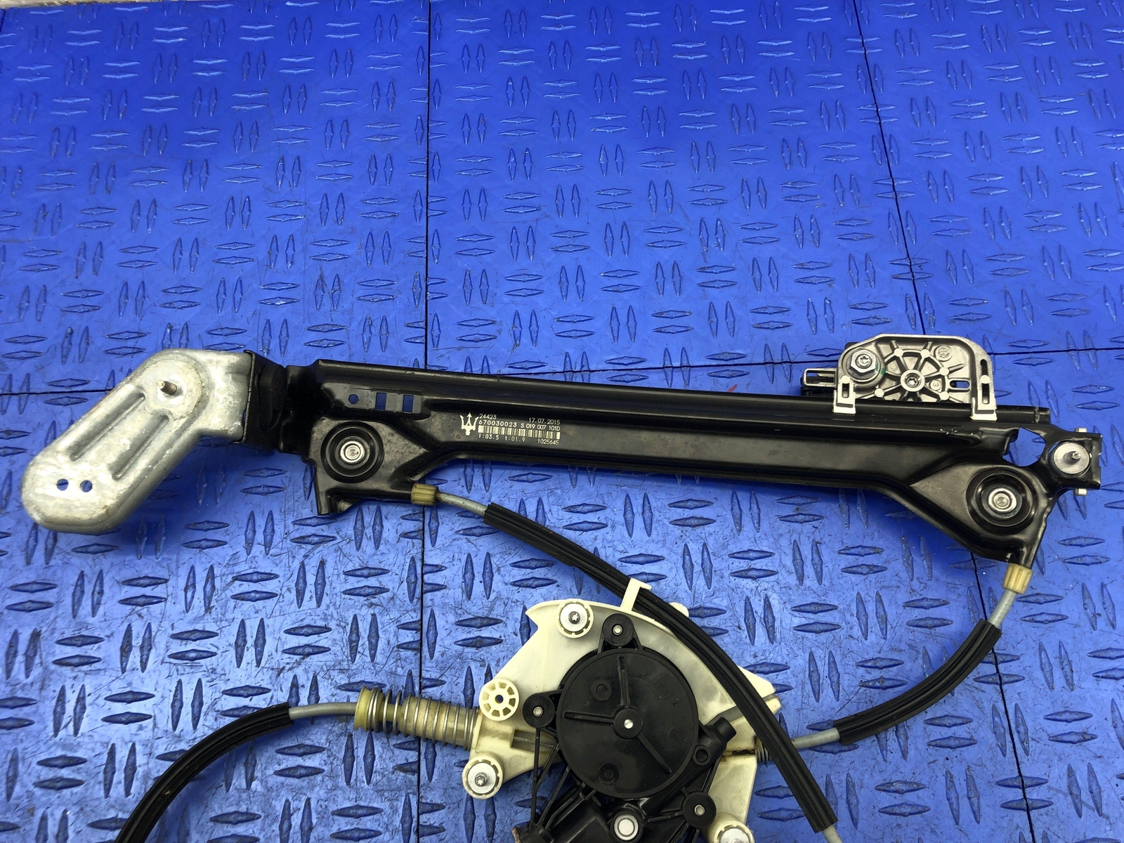 2014 - 2019 MASERATI GHIBLI M157 REAR LEFT REAR DOOR WINDOW REGULATOR W/MOTOR