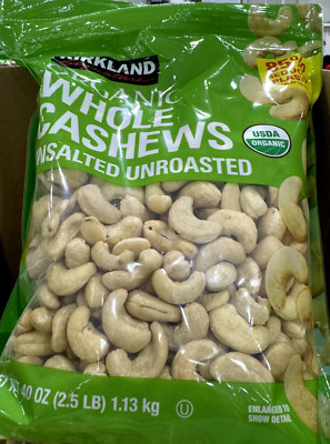 Kirkland Signature ORGANIC WHOLE CASHEWS Unsalted Unroasted 40 oz BB: 7/2025