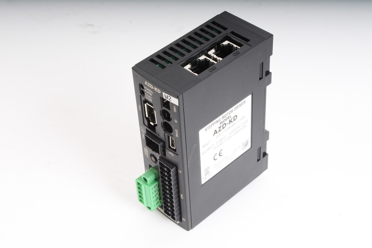 ORIENTAL MOTOR DRIVER AZD-KD 8個セット 確認環境無いです、現状品 