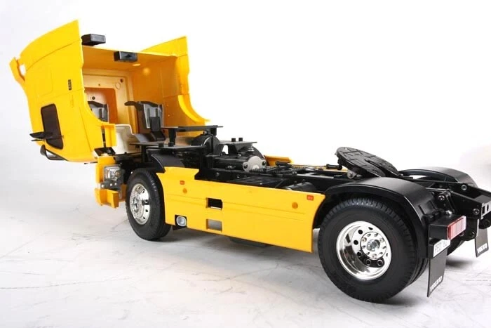 Volvo FH12 Globetrotter 420 Truck Camion 1:14 RC Radiocomandato TAMIYA - Immagine 3 di 4