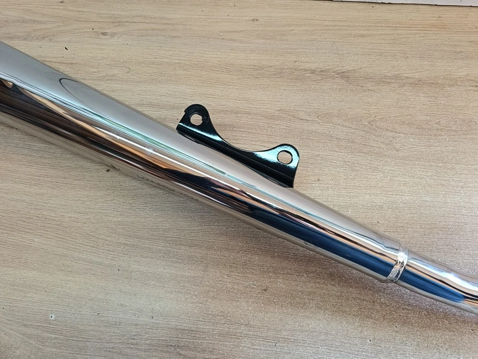 UN POT D ECHAPPEMENT MOTO HONDA HMCM125T HM424 SANKEI 2034 125 CBT CB TWIN ? - Photo 3/4
