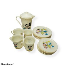 Vintage 1970s 17 Pc Walt Disney Mickey Mouse Club Plastic Child's Tea Set