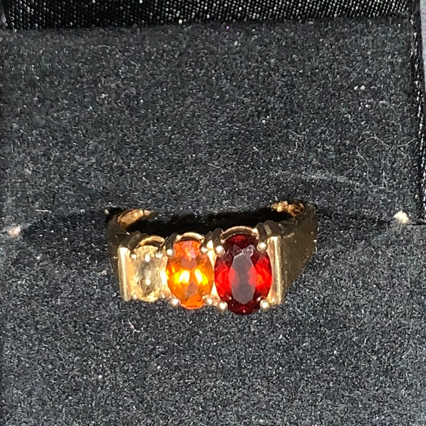 14k Gradient 3 Oval stone Ring Ruby - image 1