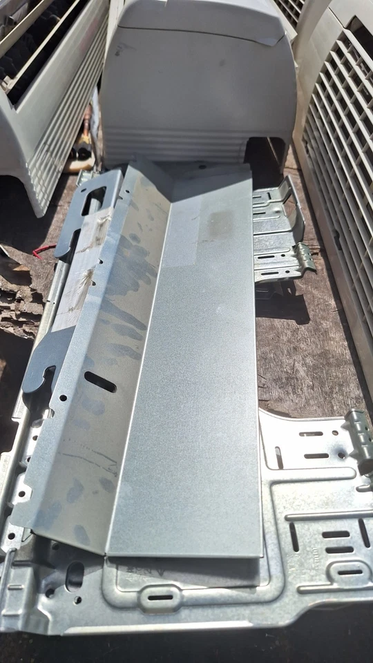 5off daikin commercial indoor air conditioning unit NO COMPRESORS - Image 3 of 4