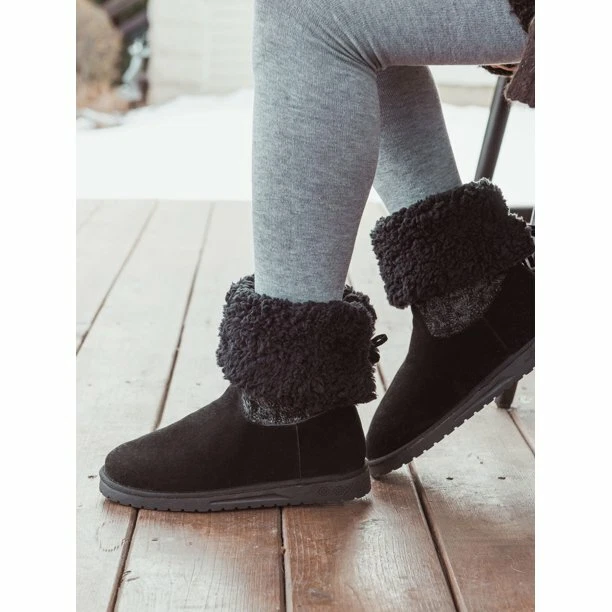 MUK LUKS Womens Black Cable Knit Fold Over Cuffed Faux Shearing