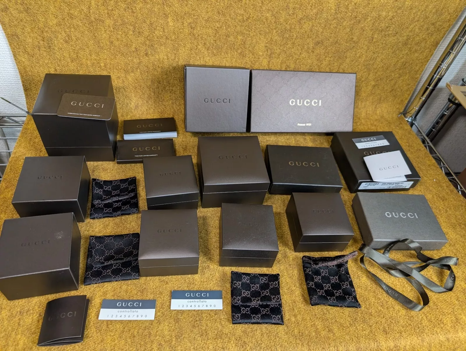 LOT Gucci pochette à bijoux boîte à anneaux étui de rangement livret set carte 330010325 YZ