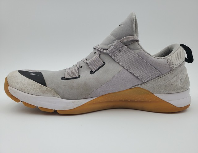 nike tech trainer atmosphere grey