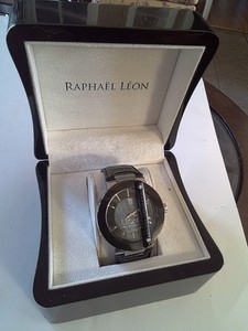 Raphael Leon | eBay display picture 1