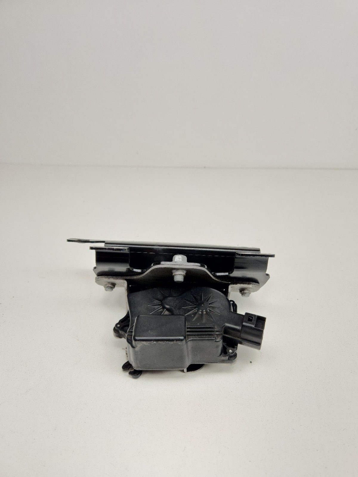 2015-2016 MCLAREN 650S SPIDER FRONT HOOD BONNET TRUNK LOCK LATCH OEM 