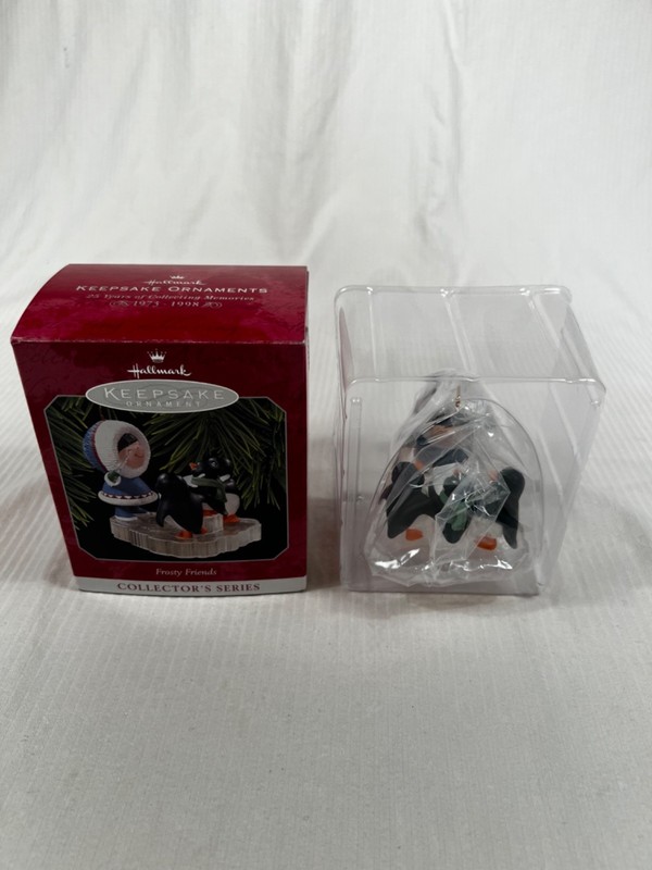 HALLMARK "FROSTY FRIENDS" 1998 CHRISTMAS ORNAMENT! NEW IN BOX! FREE SHIPPING!!!