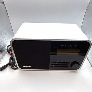 Grundig TR 2200 DAB GRR 28 FM/DAB Radio USB AUX Headphones White/Black