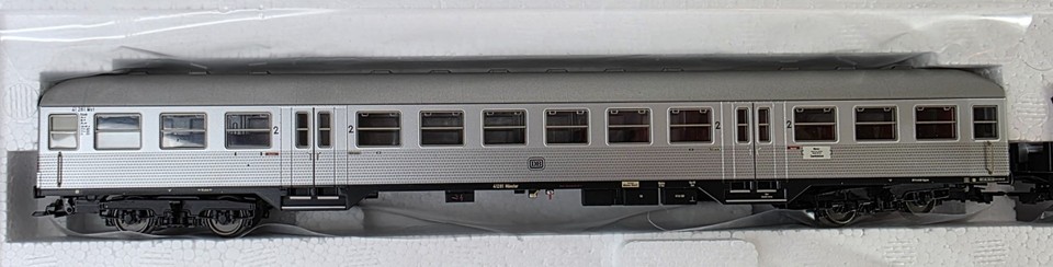 Wagon De Train Märklin H0 42269 - Set De Voitures Voyageurs DB Avec éclairage LED, MM/DCC