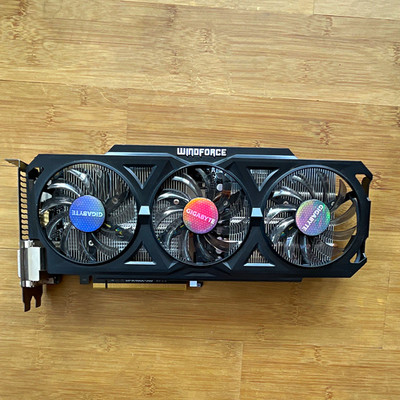 GIGABYTE GeForce GTX 770 2GB WINDFORCE 3X GV-N760OC-2GD PCIe x16