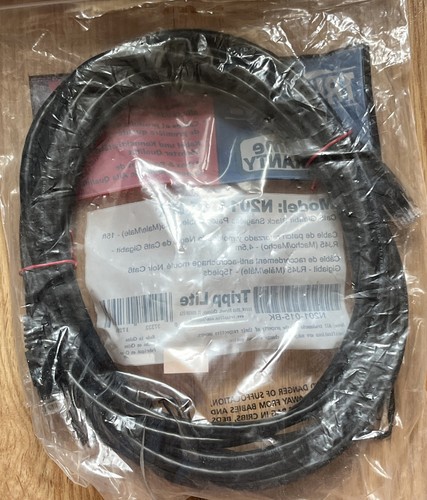 Tripp Lite 15FT Cat6 Gigabit RJ45 Male Snagless Molded UTP Patch Cable; NEW! - Picture 2 of 2