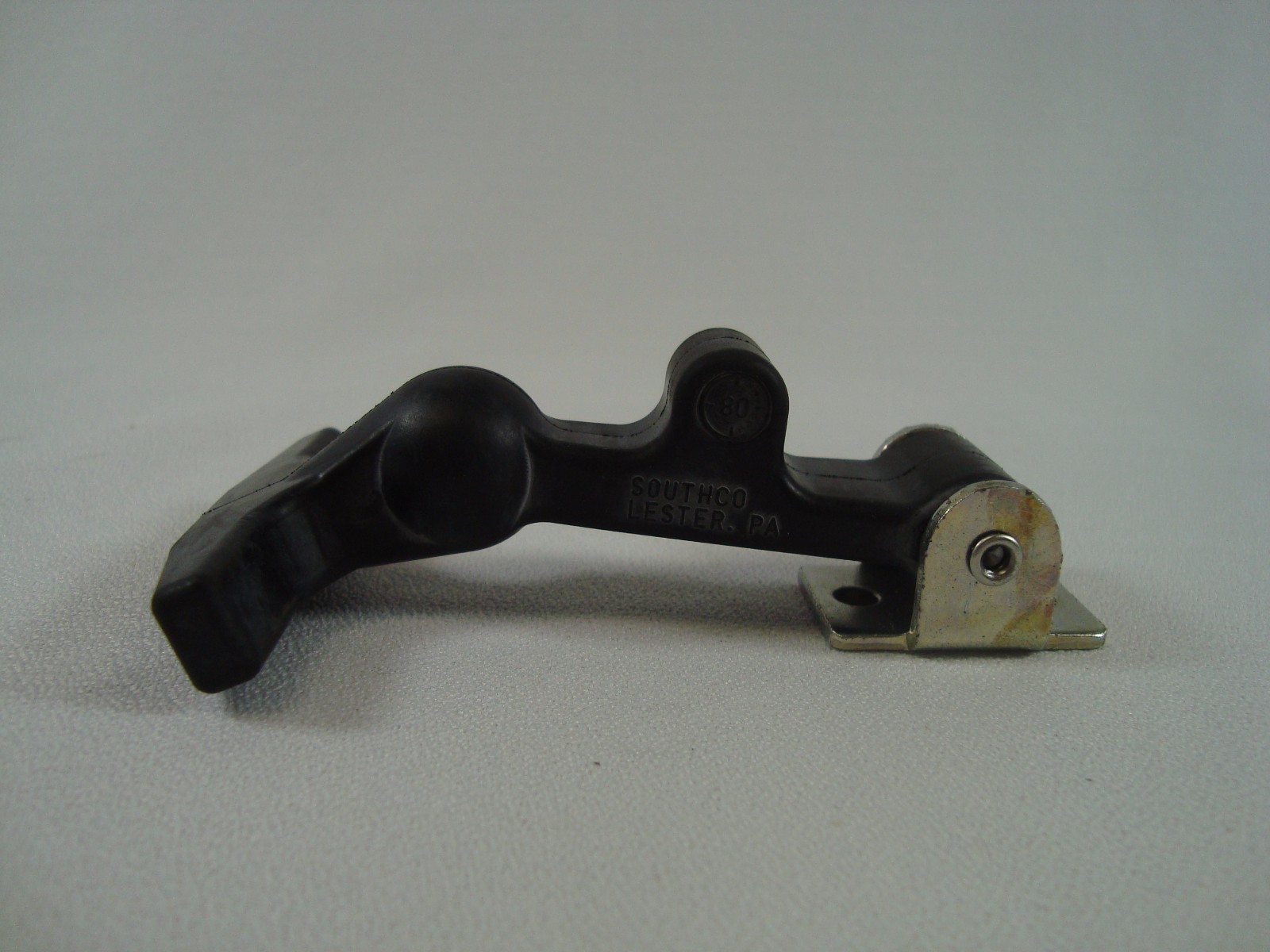 DRAW LATCH FLEXIBLE 371108620 SOUTHCO RUBBER 5716734 eBay