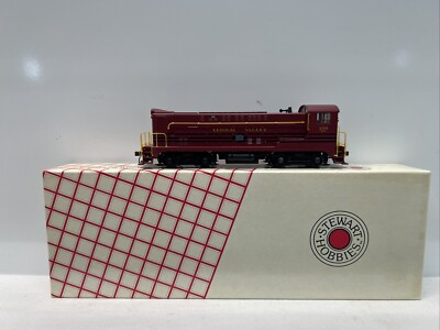 Stewart Hobbies HO POWERED Lehigh Valley 139 Baldwin VO-1000 Loco #4749 LN
