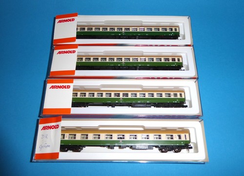 ARNOLD mit Licht: 4x "Halberstädter" DR Reisezugwagen #3223 #3222 | Zustand: Gebraucht