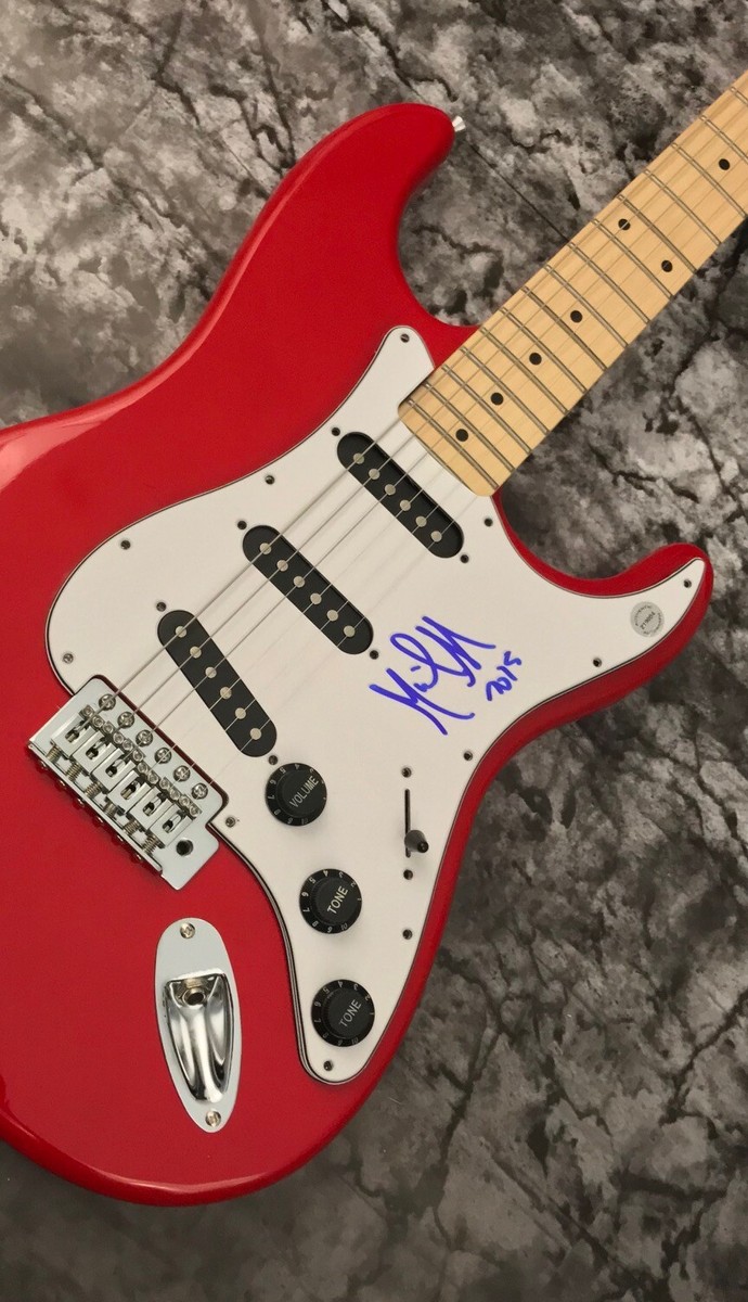 Nitro マイケル・アンジェロ Michael Angelo ギターピック File:Michael Angelo Batio with his double guitar.JPG