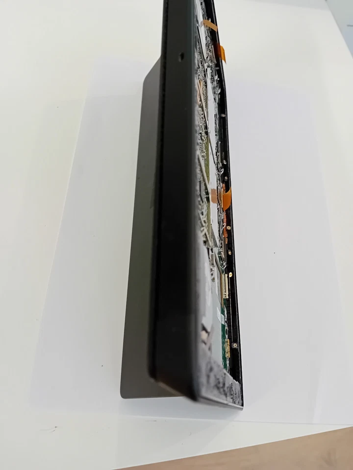 Origina Microsoft Surface Pro 1.Gen 1514 10,6-Zoll, gebr.  Funktioniert - gesper - Bild 3 von 4