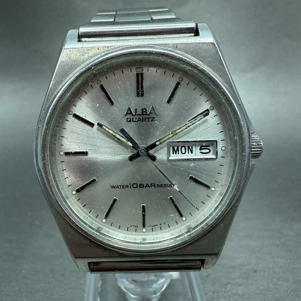 Seiko ALBA Watch Men 35mm Silver Dial Silver Tone Daydate V743