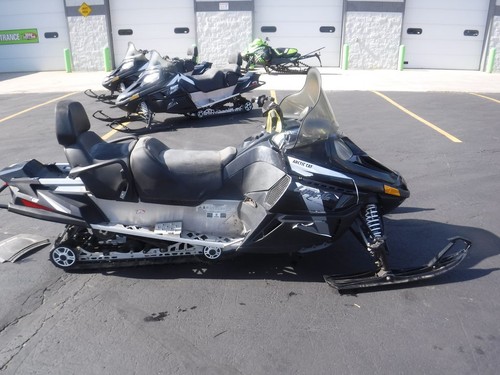 2017 Arctic CatÂ® LYNX 2000 LT ES WHITE BLACK