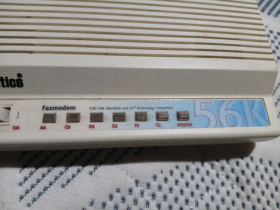 Módem de fax externo blanco US Robotics USR5686D 0701 56K V.90  Foto 2 de 4