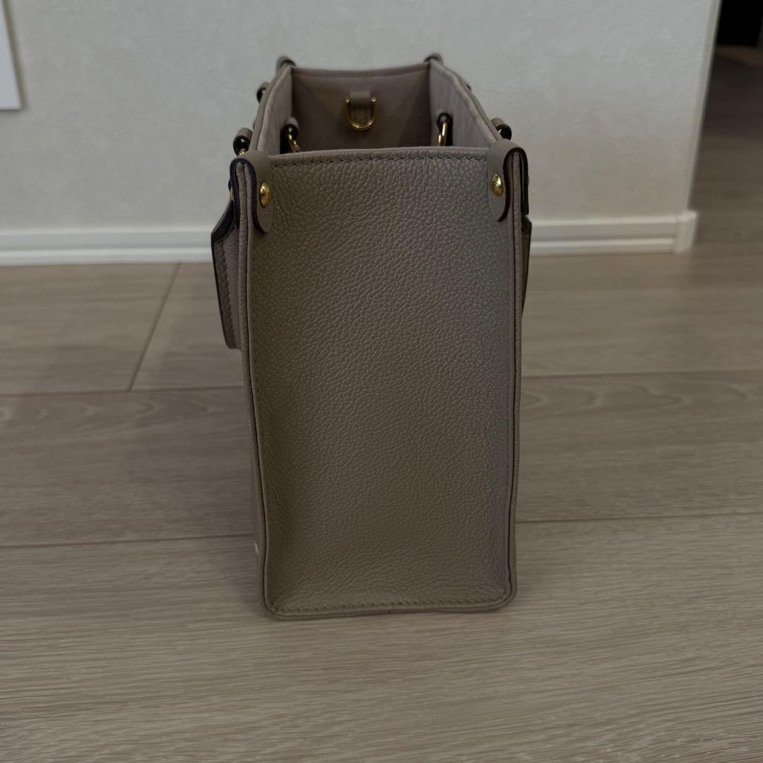Louis Vuitton OnTheGo PM Handbag — image 5
