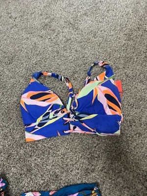 NWT Maaji reversible bikini top medium