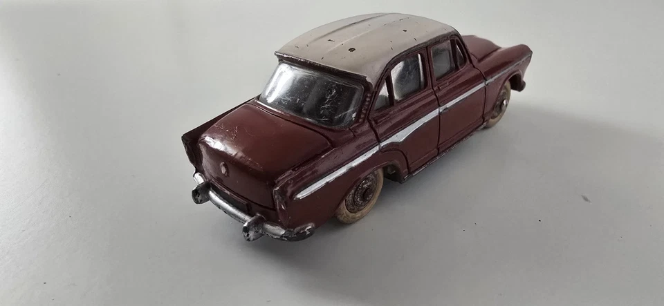 Dinky Toys Simca Aronde P 60 1:43 Voiture - Rouge (544) - Photo 3/4