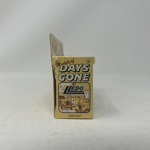 1932 Lledo Days Gone BURNLEY CORPORATION TRAMWAYS & OMNIBUSES - Unpunched - Picture 2 of 6