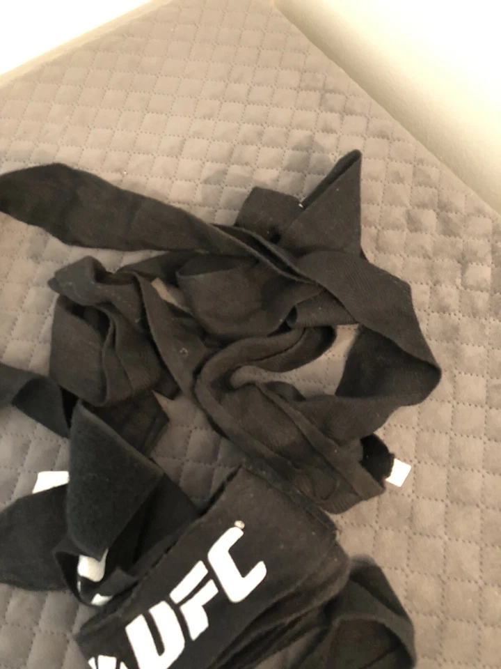 UFC Gym Black Hand Wraps For Fighting MMA Sparing Training 1H - Image 4 of 4