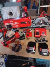 MILWAUKEE TOOLS PURCHASED SEPERTLY GRADE A