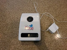 Petzi Smart Wi-Fi Audio Camera Night Vision Pet Dog Cat Treat Dispenser PET00025