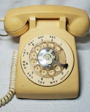 VINTAGE ITT ROTARY DIAL OFF WHITE DESK TELEPHONE PHONE