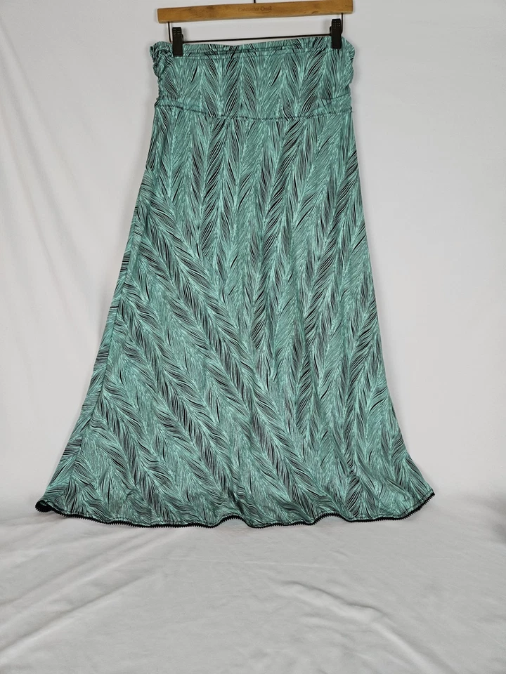 Maxi Falda Betsey Johnson Natación Verde Patrón Línea A Talla Grande L - Nylon/Spandex Foto 2 de 4