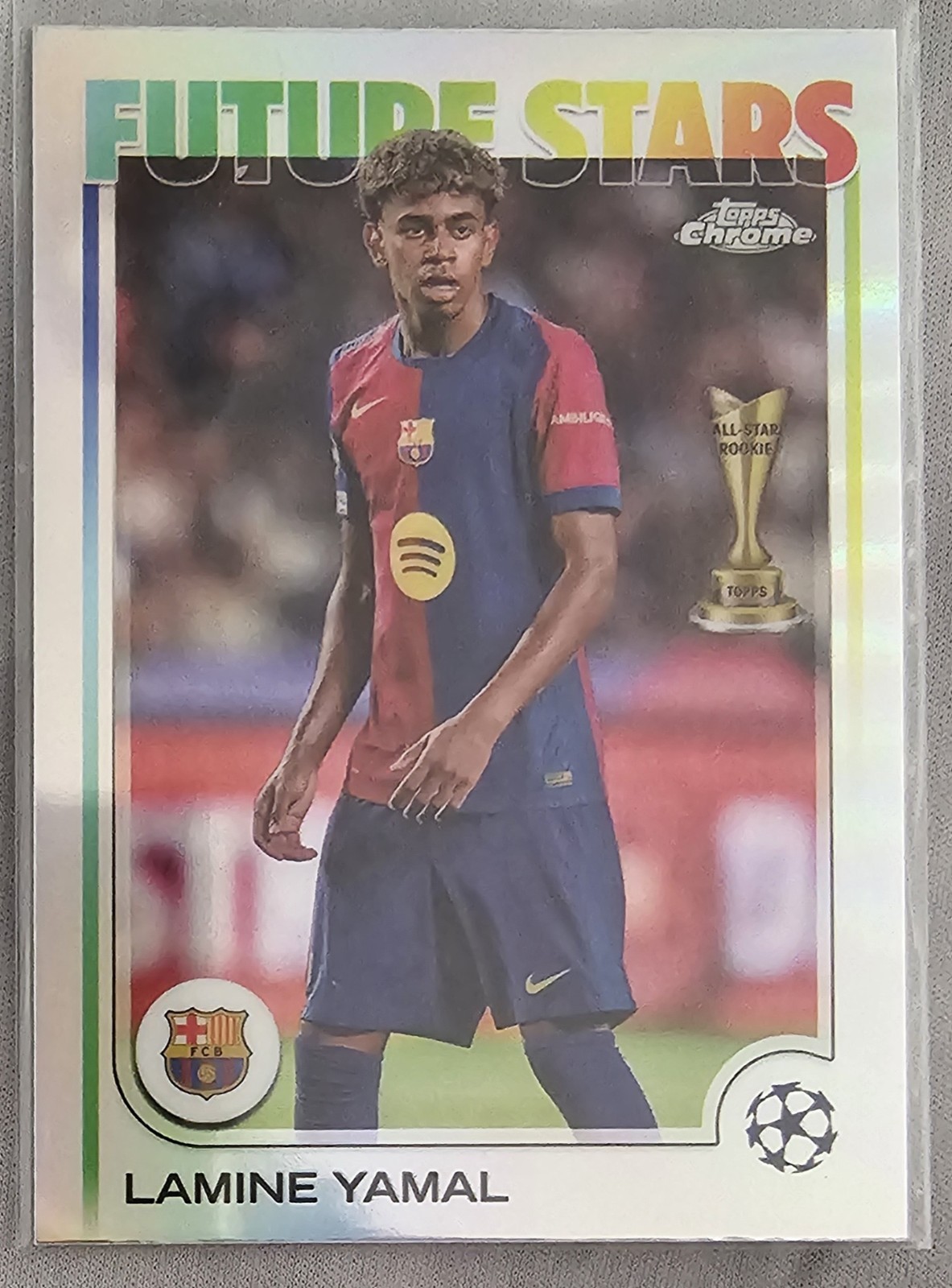 2024 - 2025 TOPPS CHROME REFRACTOR LAMINE YAMAL ROOKIE CARD (Y7)