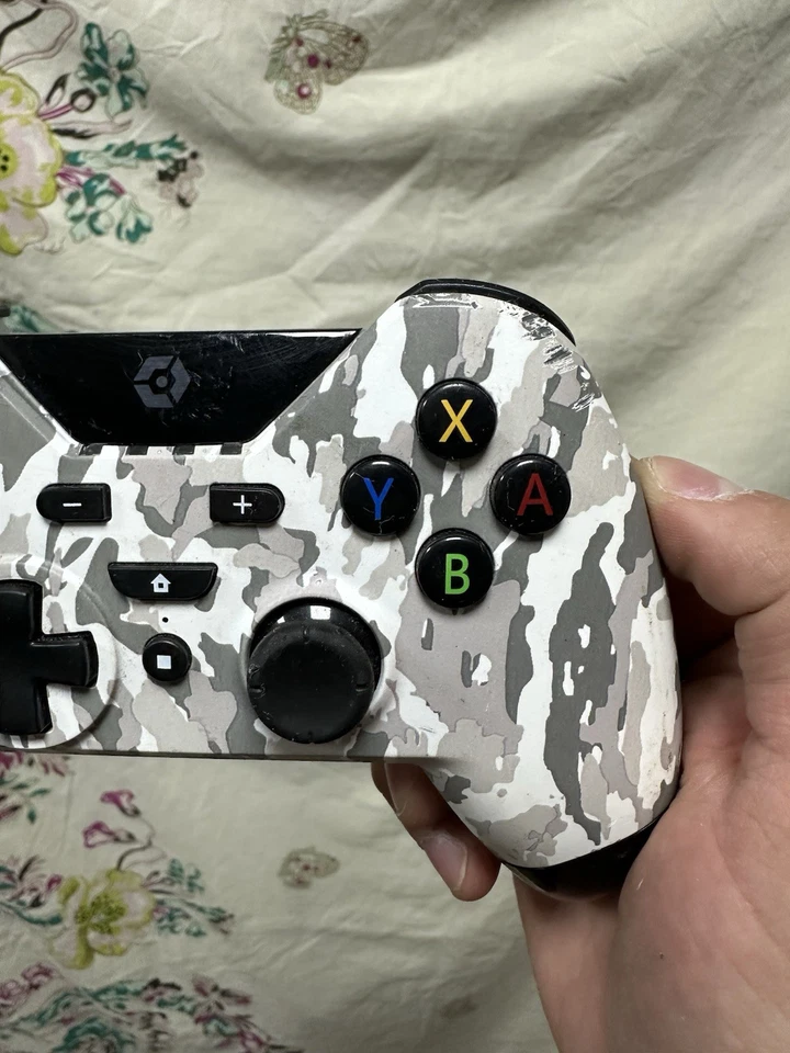 Gioteck WX4 Camo Wireless Controller For Nintendo Switch (No Charging Cable) - Image 3 of 4