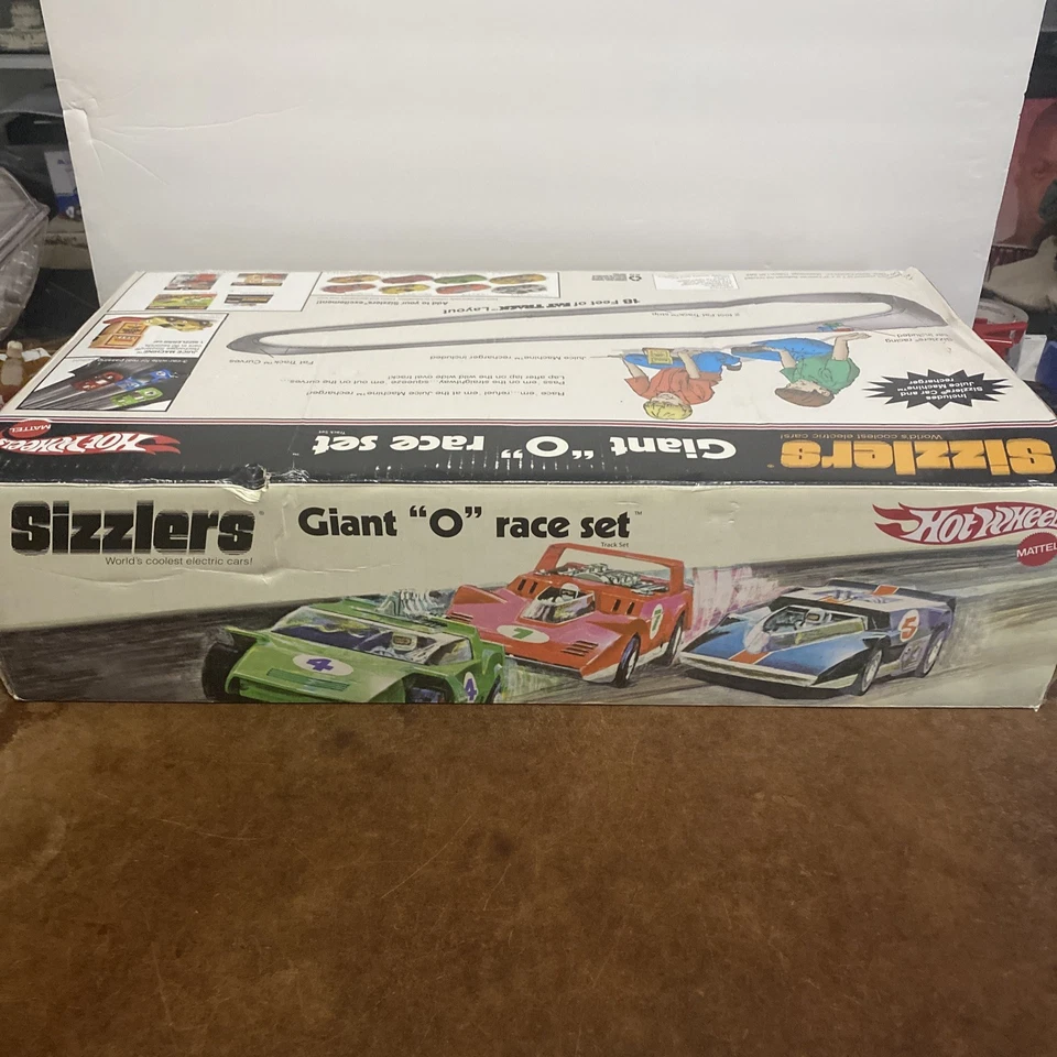 Mattel Hot Wheels Sizzlers Giant "O" Race Set NIB - Image 2 of 4