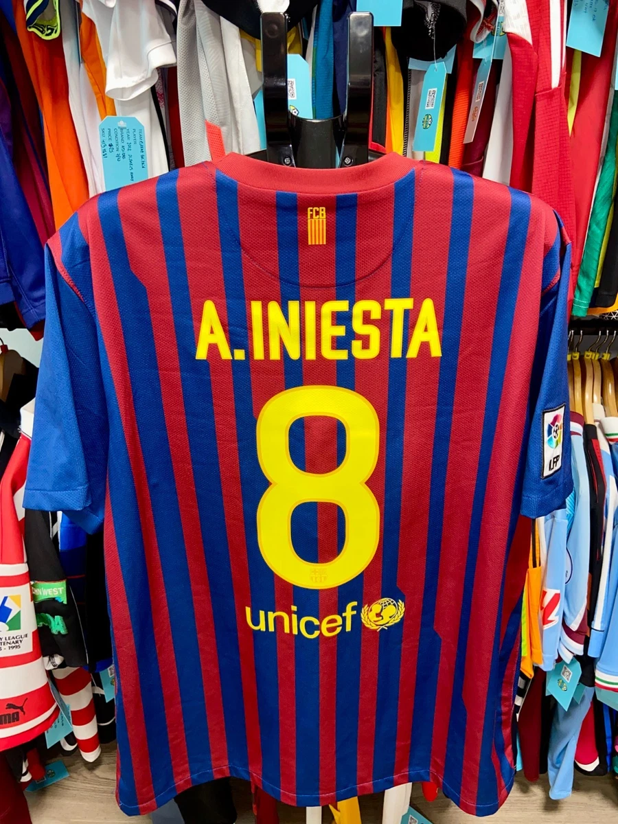 Andres Iniesta FC Barcelona International Club Soccer Fan Jerseys