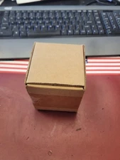 NEW azbil Tem-Tech HYP Transmitter HYPTMV-420B1 UHP Flow Through ¼” VCR, 4-20mA