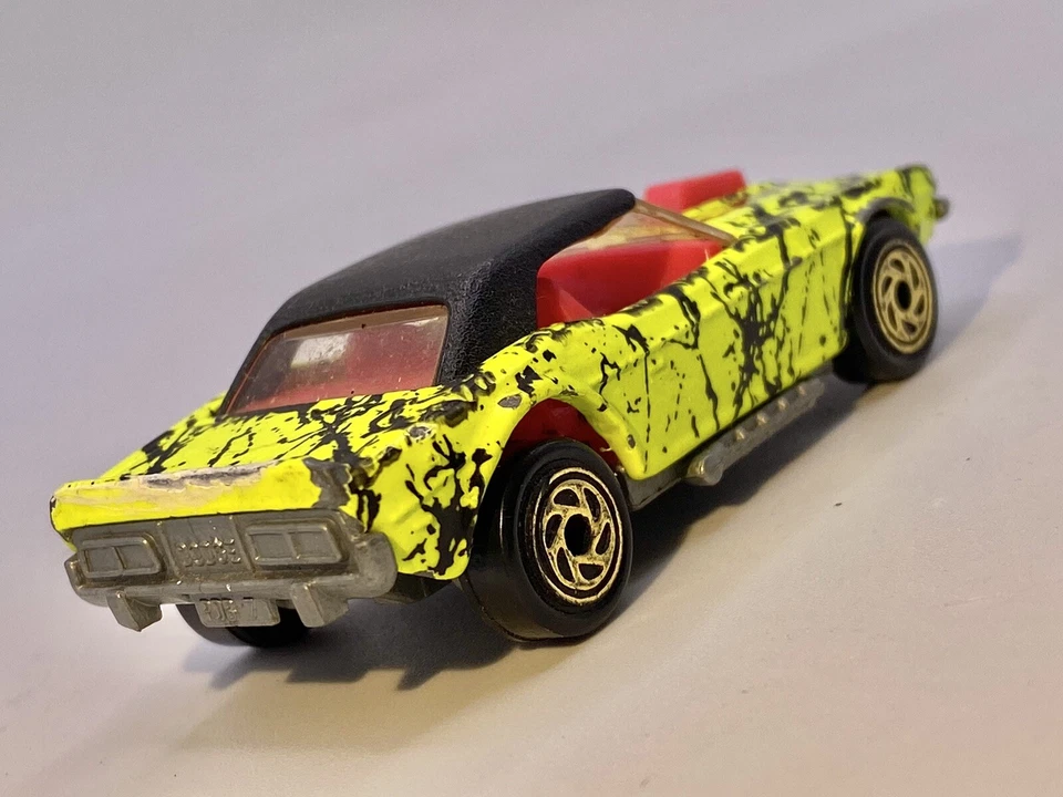 Matchbox🔥Vintage 1974 Dodge Challenger Hot Rod Splatter Yellow Paint 1:64 - Image 4 of 4