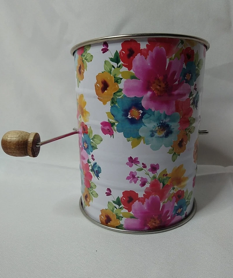 The Pioneer Woman Breezy Blossom peneira de farinha de aço inoxidável portátil NOVO - Imagem 3 de 4