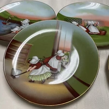 70's Royal Bayreuth Farmhouse Decor Bonnet Babies Set Of 7 plates Country Vtg
